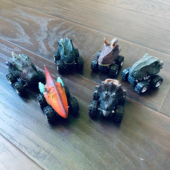 6-Pack Dino Dinosaur Pull Back Toy Trucks Cars Playset for Little Kids/Boys - Picture 4 of 9